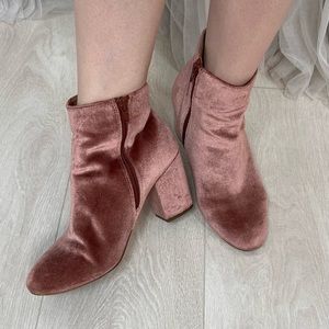 Steve Madden Velvet Pink Ankle Boots / Booties